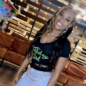 Meet your Posher, Tyesha